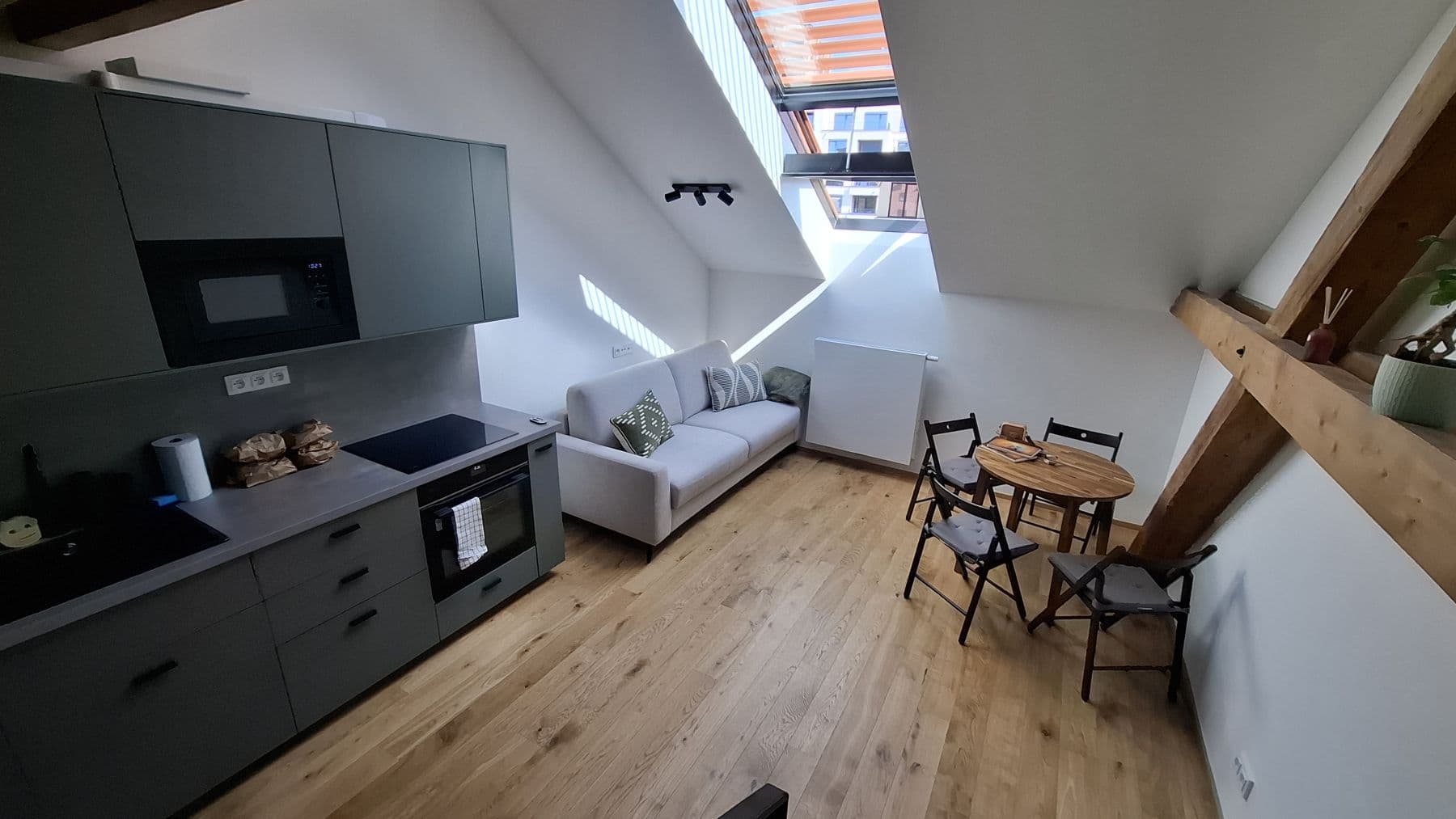 Prenájom bytu 55 m², Vrtbova, Praha, Praha Prenájom bytu 55 m², Vrtbova, Praha, Praha