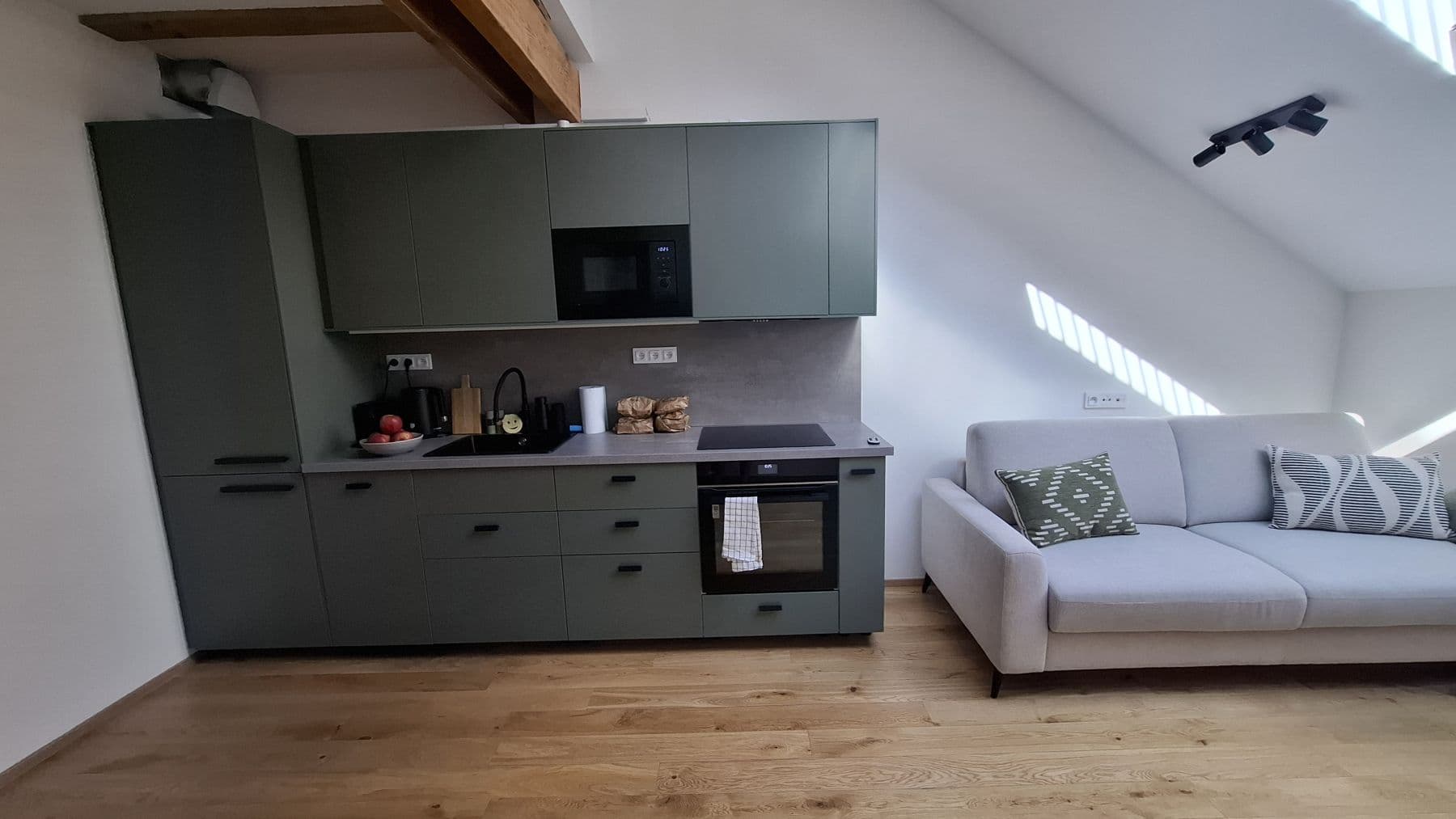 Prenájom bytu 55 m², Vrtbova, Praha, Praha Prenájom bytu 55 m², Vrtbova, Praha, Praha