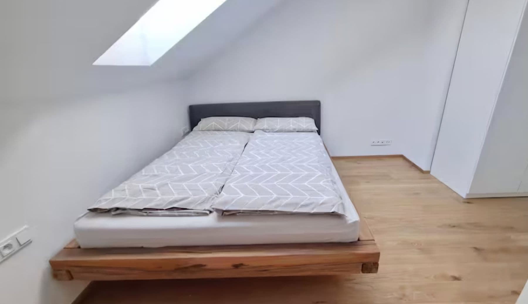 Prenájom bytu 55 m², Vrtbova, Praha, Praha Prenájom bytu 55 m², Vrtbova, Praha, Praha