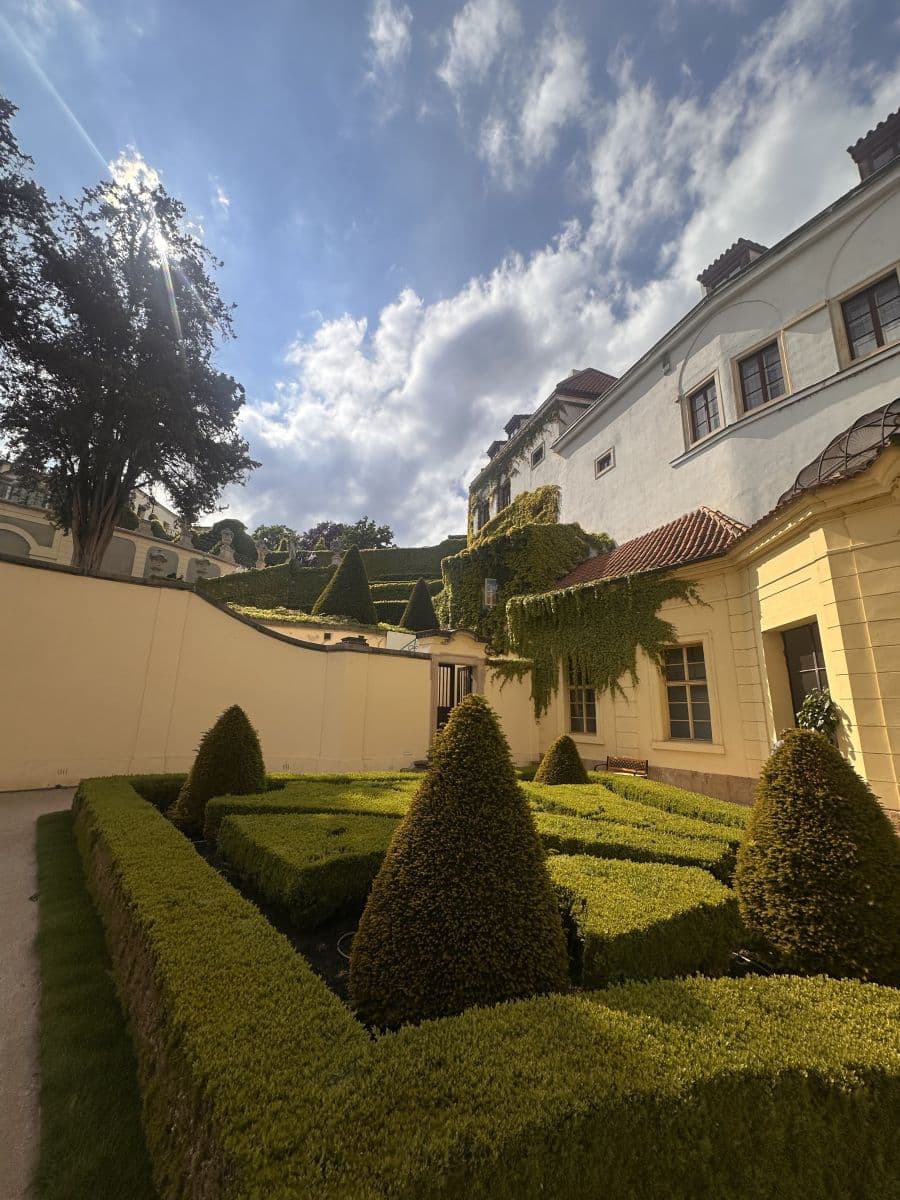 Prenájom bytu, Vlašská, Praha, Praha Prenájom bytu, Vlašská, Praha, Praha