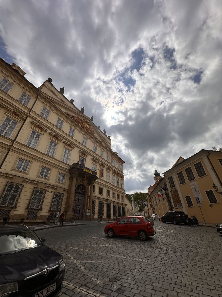 Prenájom bytu, Vlašská, Praha, Praha Prenájom bytu, Vlašská, Praha, Praha