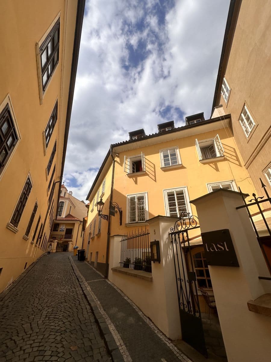 Prenájom bytu, Vlašská, Praha, Praha Prenájom bytu, Vlašská, Praha, Praha