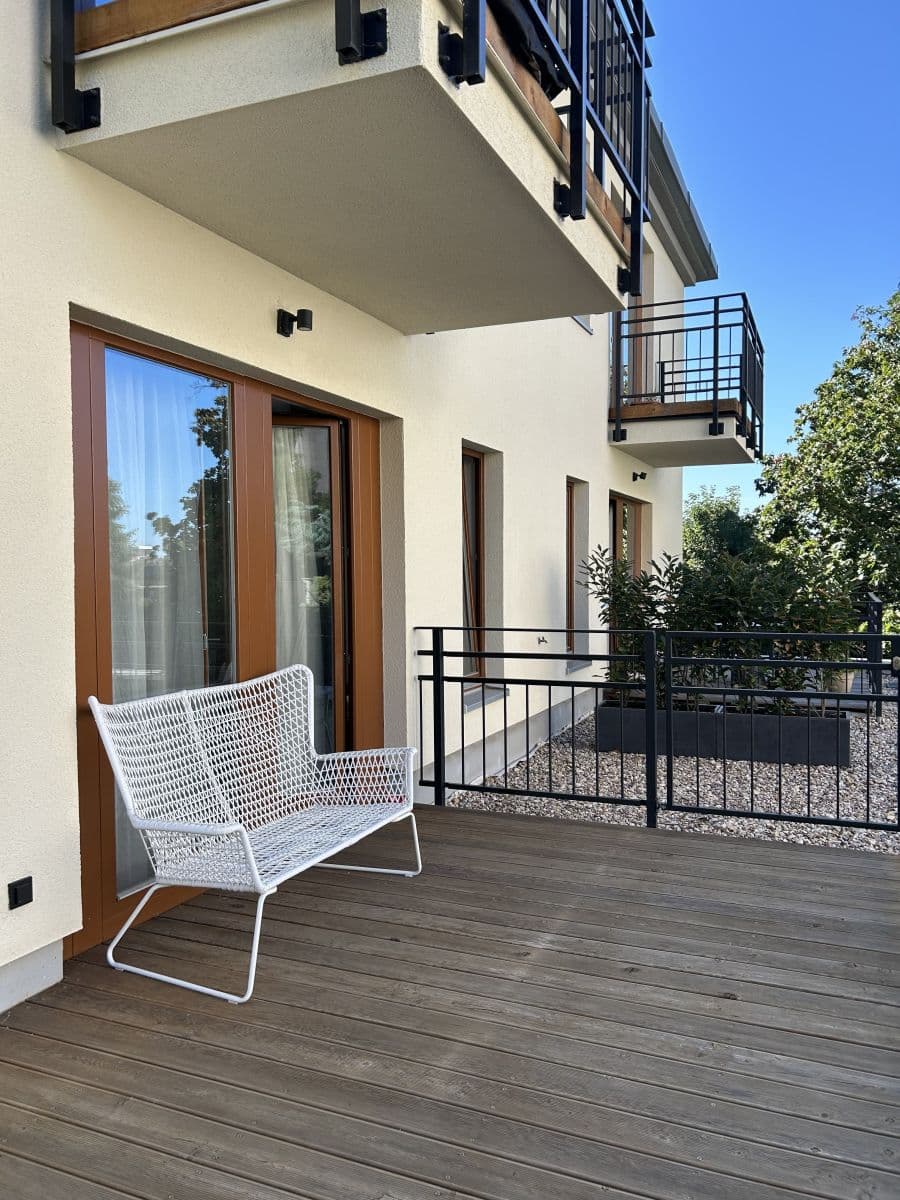 Prenájom bytu 32 m², Lumírova, Praha, Praha Prenájom bytu 32 m², Lumírova, Praha, Praha