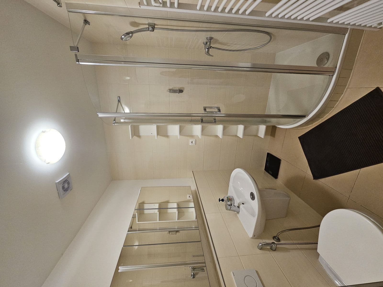 Prenájom bytu 52 m², Na Bělidle, Praha, Praha Prenájom bytu 52 m², Na Bělidle, Praha, Praha