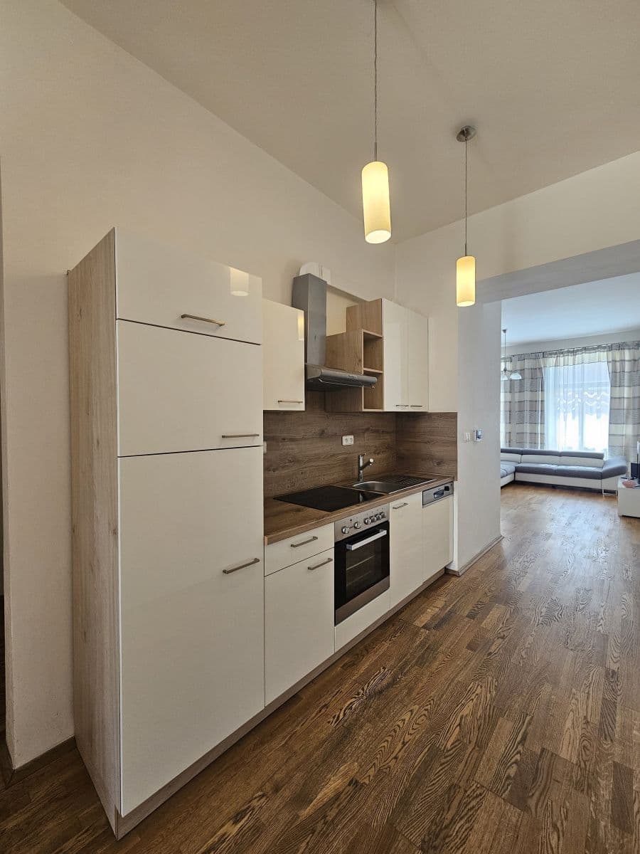 Prenájom bytu 52 m², Na Bělidle, Praha, Praha Prenájom bytu 52 m², Na Bělidle, Praha, Praha
