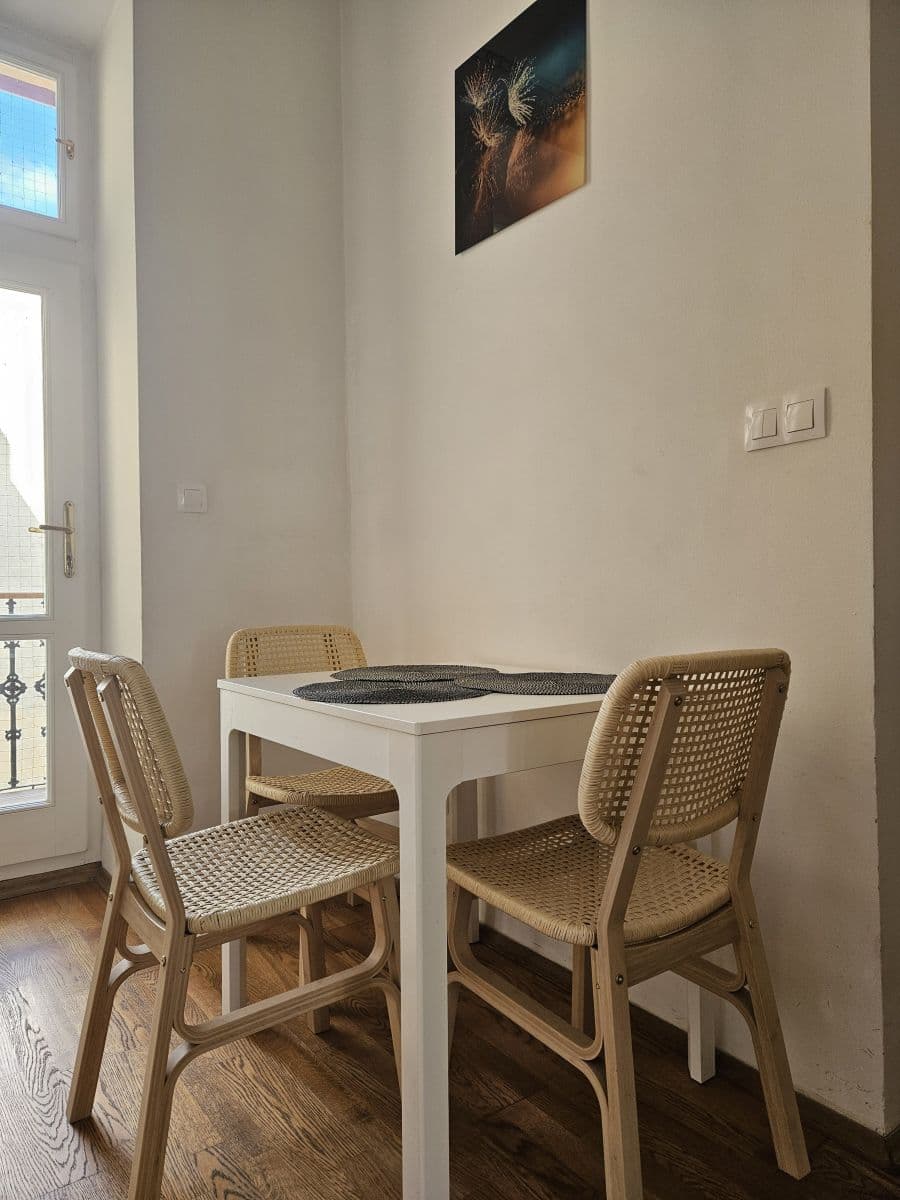 Prenájom bytu 52 m², Na Bělidle, Praha, Praha Prenájom bytu 52 m², Na Bělidle, Praha, Praha
