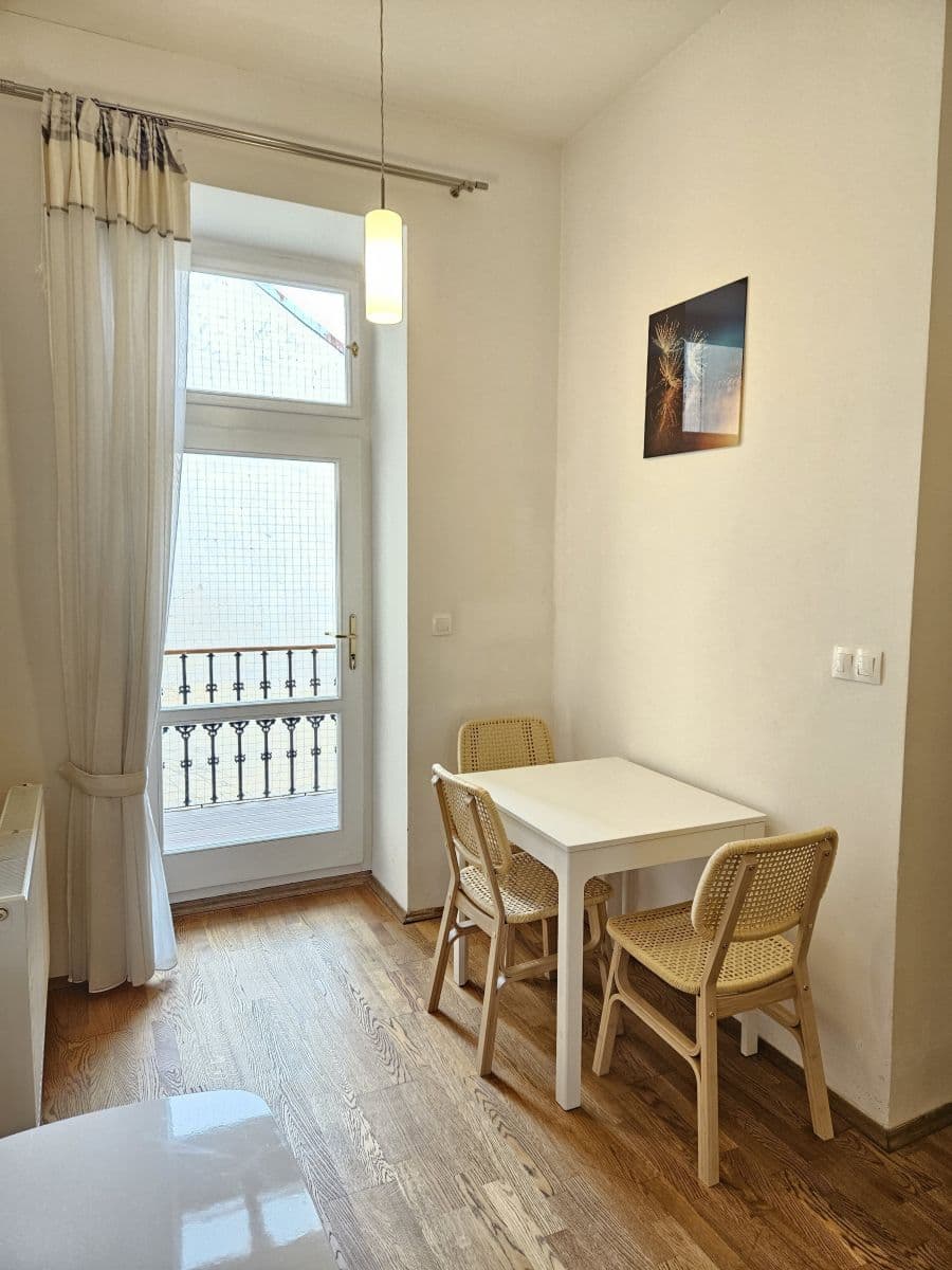 Prenájom bytu 52 m², Na Bělidle, Praha, Praha Prenájom bytu 52 m², Na Bělidle, Praha, Praha