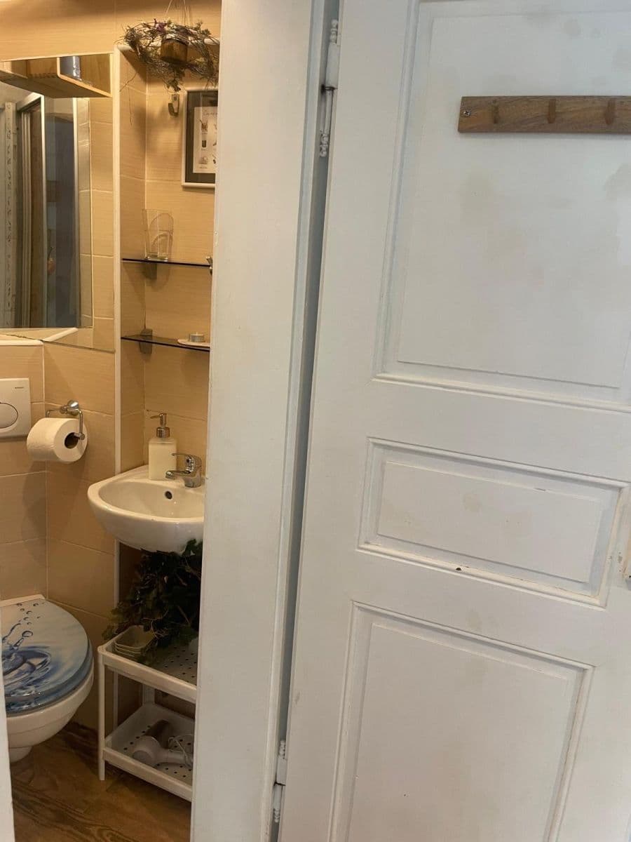 Prenájom bytu 20 m², Na Královce, Praha, Praha Prenájom bytu 20 m², Na Královce, Praha, Praha