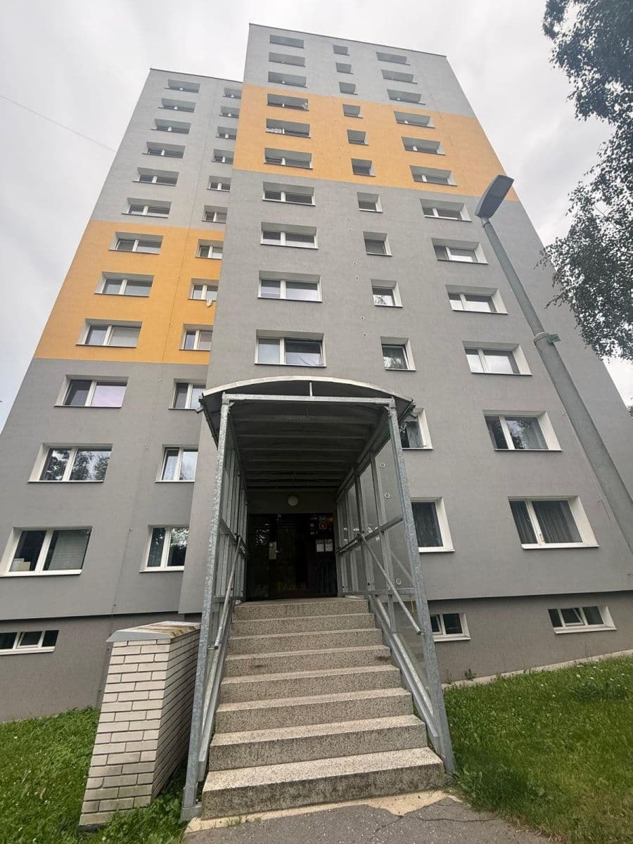 Prenájom bytu 1-izbový 39 m², Jizerská, Jablonec nad Nisou, Liberecký kraj Prenájom bytu 1-izbový 39 m², Jizerská, Jablonec nad Nisou, Liberecký kraj