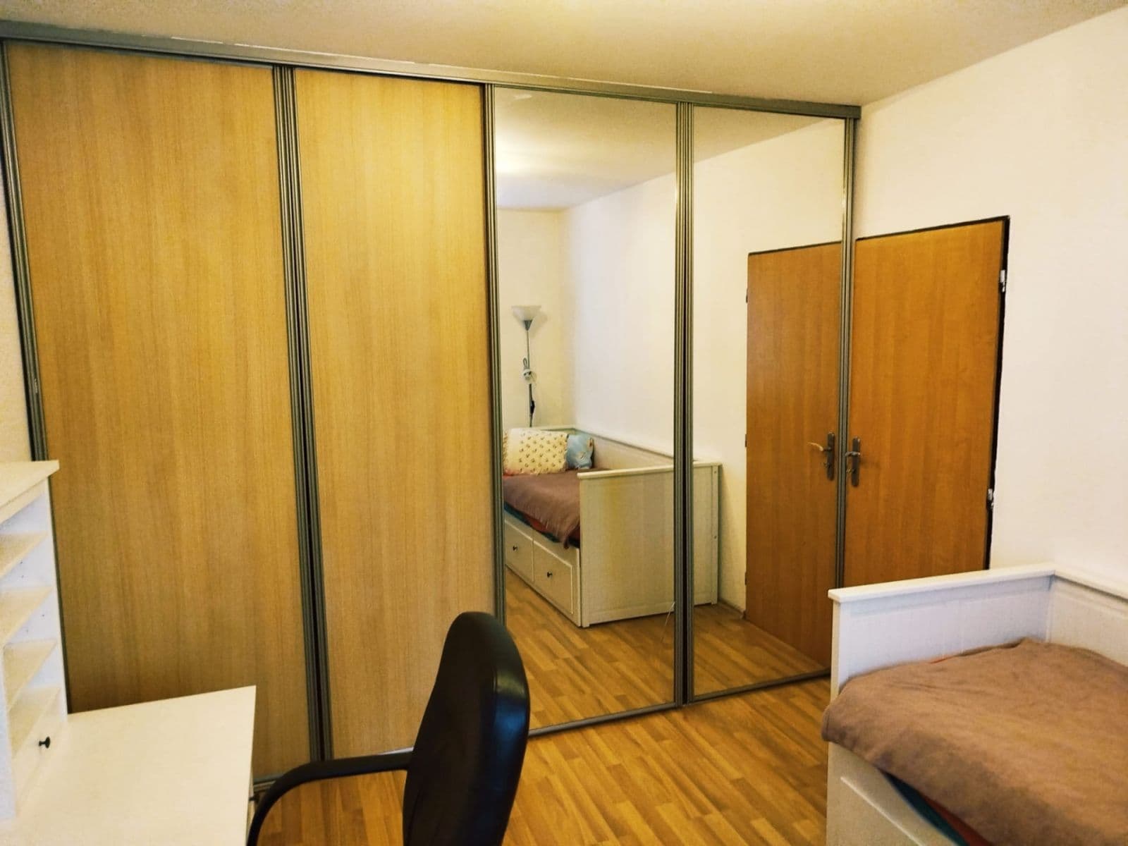 Prenájom bytu 3-izbový 65 m², Za Mosty, Praha, Praha Prenájom bytu 3-izbový 65 m², Za Mosty, Praha, Praha