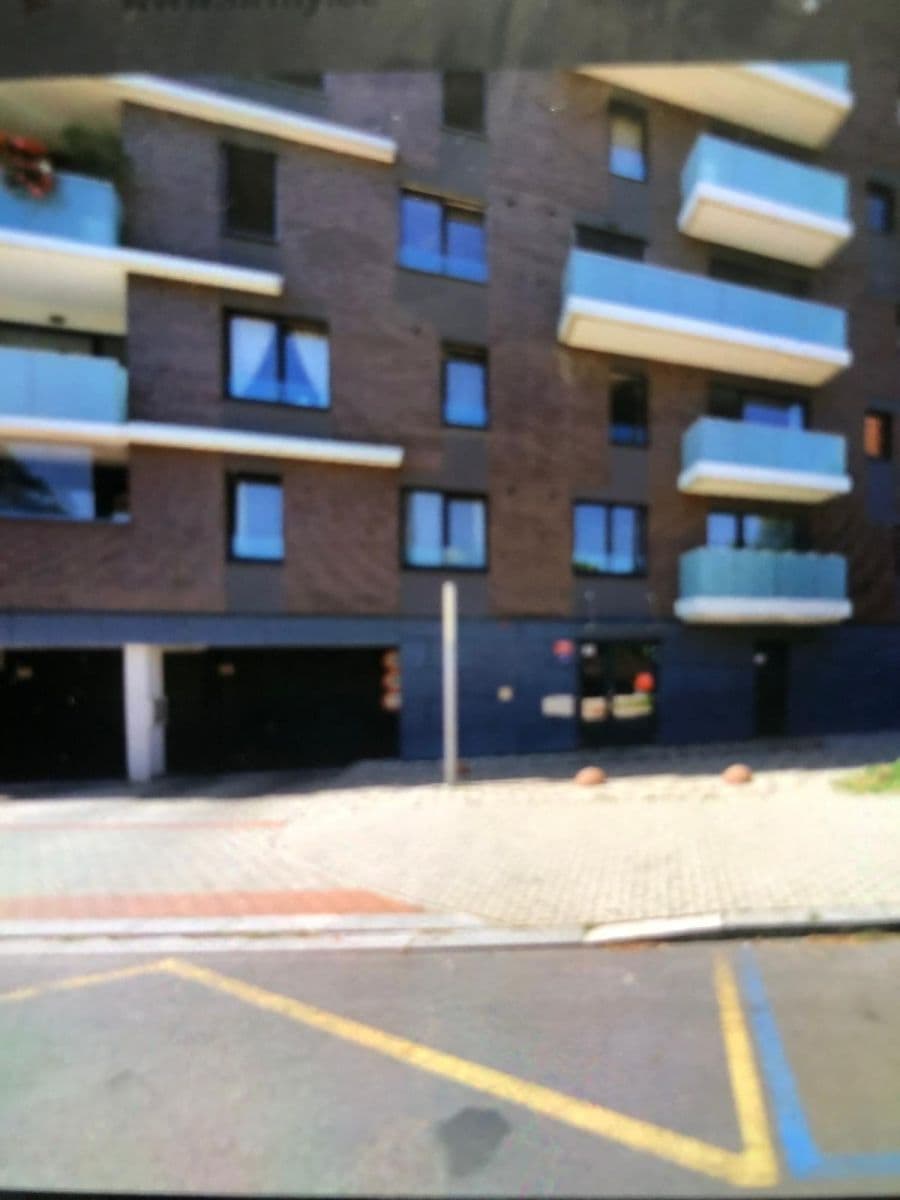 Prenájom garáže 15 m², Nekvasilova, Praha, Praha Prenájom garáže 15 m², Nekvasilova, Praha, Praha