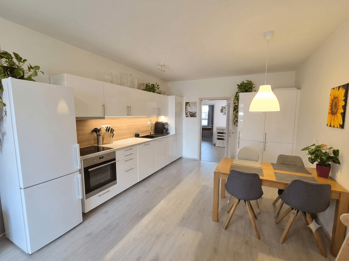 Predaj bytu 4-izbový 97 m², Škrábkových, Praha, Praha Predaj bytu 4-izbový 97 m², Škrábkových, Praha, Praha