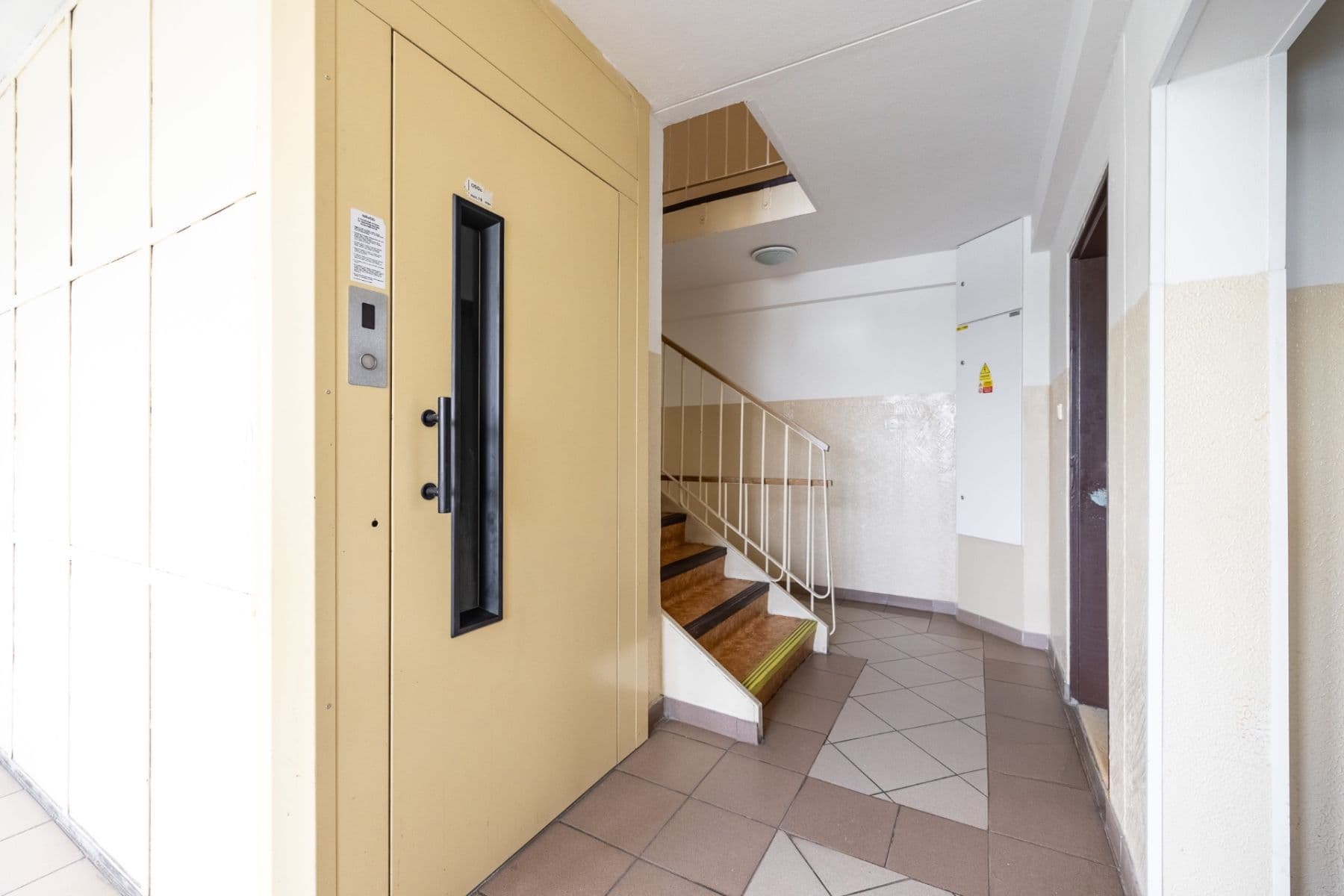 Predaj bytu 2-izbový 42 m², Nekvasilova, Praha, Praha Predaj bytu 2-izbový 42 m², Nekvasilova, Praha, Praha