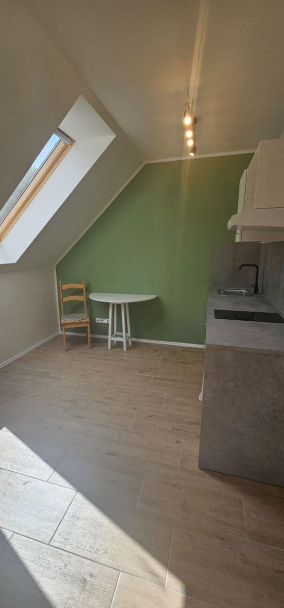 Prenájom bytu 2-izbový 45 m², Na Cikánce, Praha, Praha Prenájom bytu 2-izbový 45 m², Na Cikánce, Praha, Praha
