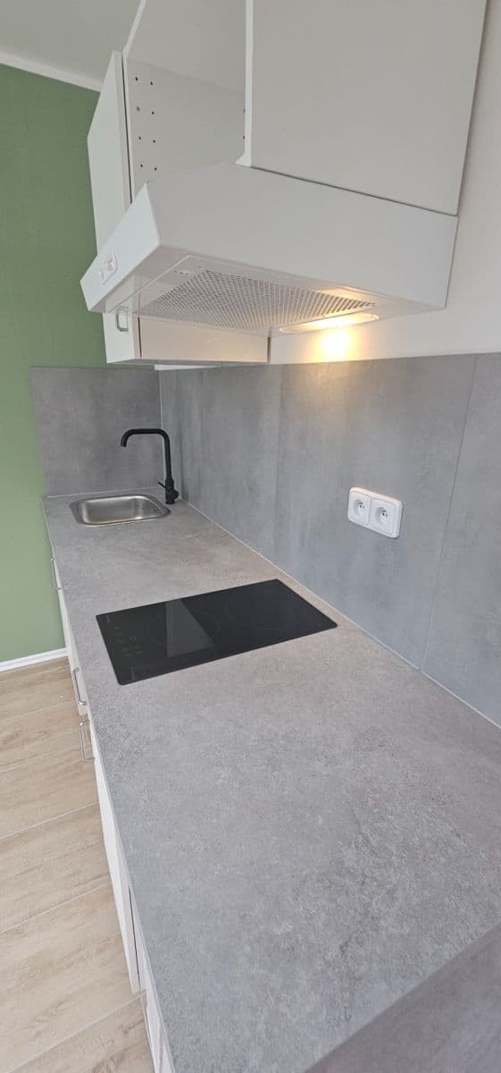 Prenájom bytu 2-izbový 45 m², Na Cikánce, Praha, Praha Prenájom bytu 2-izbový 45 m², Na Cikánce, Praha, Praha