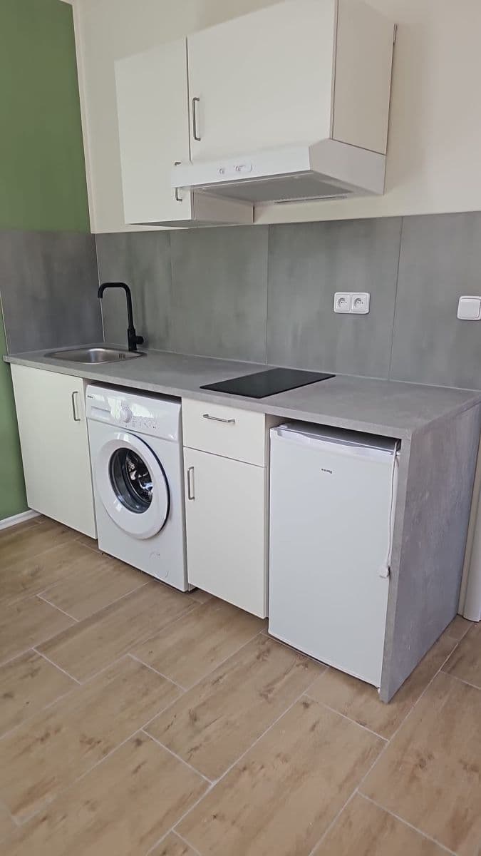 Prenájom bytu 2-izbový 46 m², Na Cikánce, Praha, Praha Prenájom bytu 2-izbový 46 m², Na Cikánce, Praha, Praha