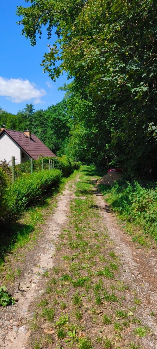 Predaj pozemku 1.608 m², Ujkovice, Středočeský kraj Predaj pozemku 1.608 m², Ujkovice, Středočeský kraj