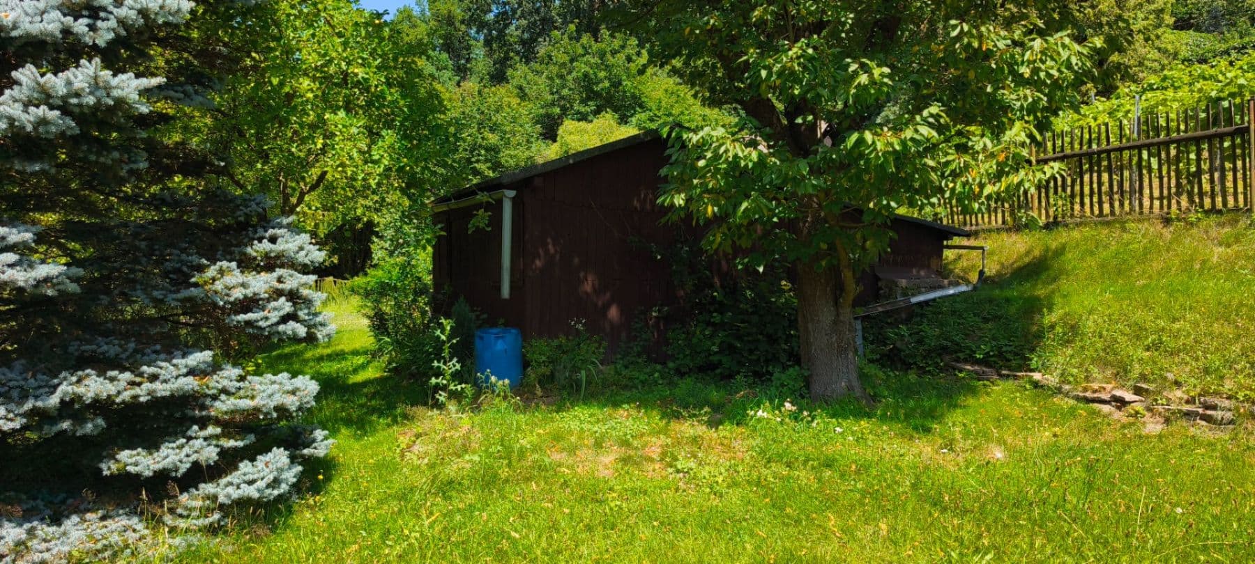 Predaj pozemku 1.608 m², Ujkovice, Středočeský kraj Predaj pozemku 1.608 m², Ujkovice, Středočeský kraj