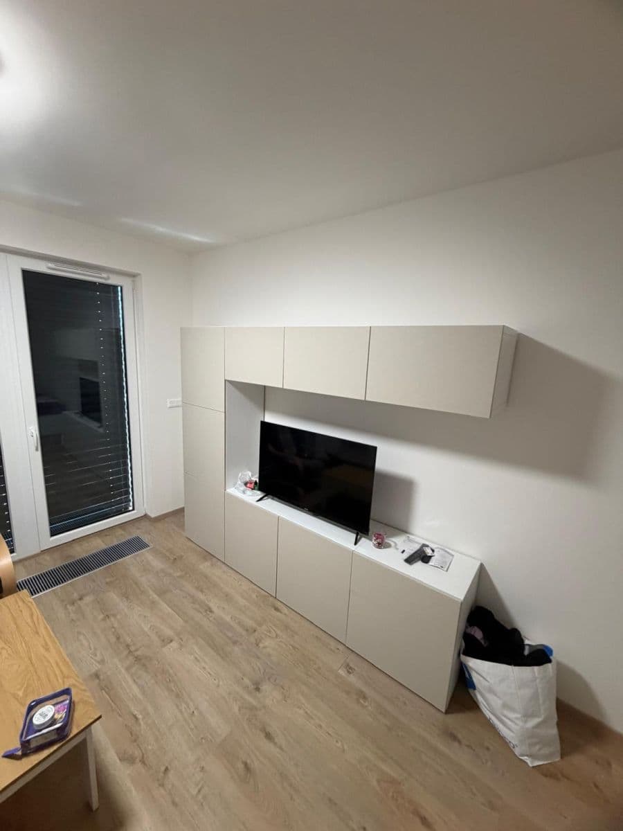 Prenájom bytu 1-izbový 33 m², Jáchymovská, Praha, Praha Prenájom bytu 1-izbový 33 m², Jáchymovská, Praha, Praha