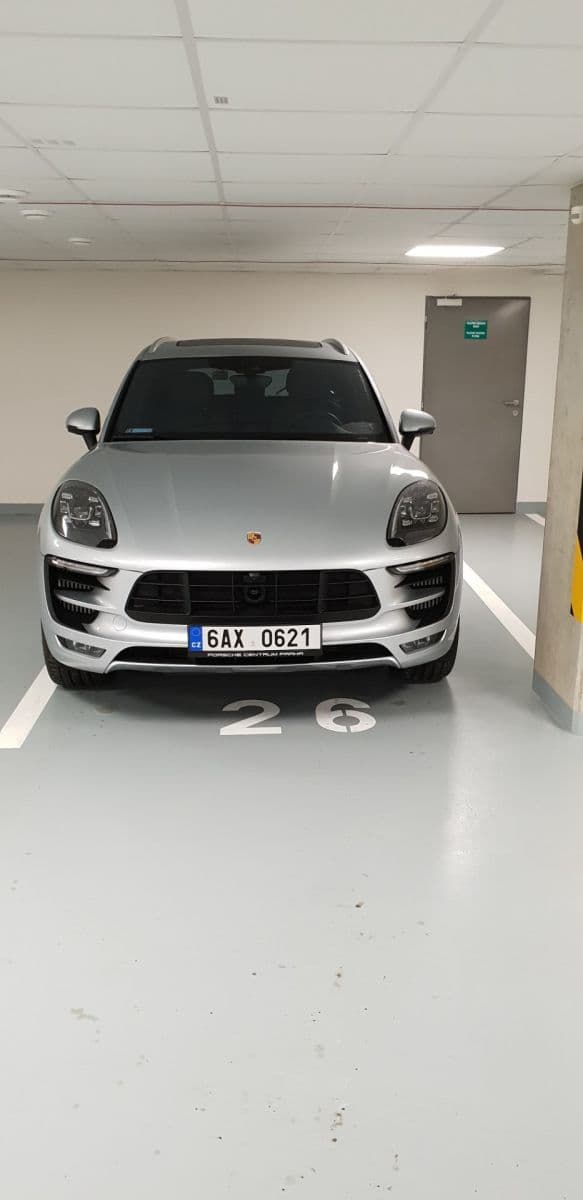 Prenájom garáže 26 m², Praha, Praha Prenájom garáže 26 m², Praha, Praha