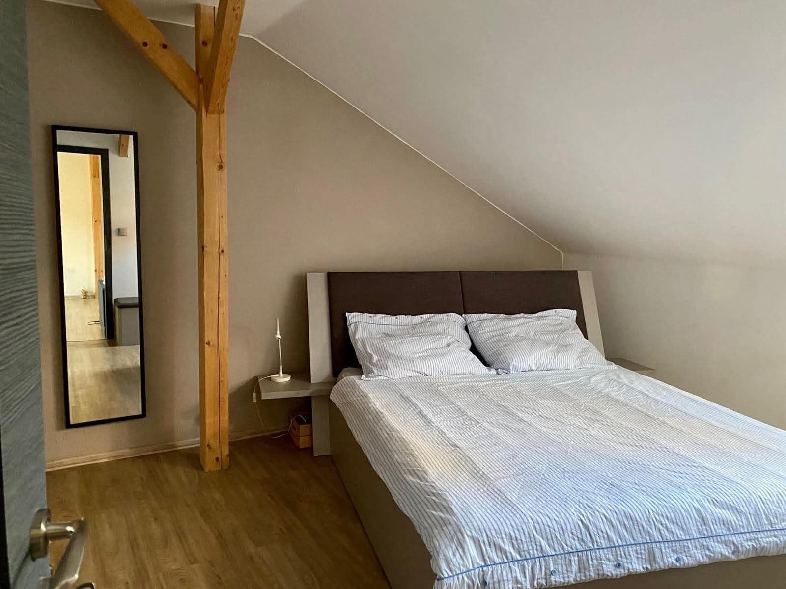 Prenájom bytu 3-izbový 88 m², Líšeňská, Brno, Jihomoravský kraj Prenájom bytu 3-izbový 88 m², Líšeňská, Brno, Jihomoravský kraj