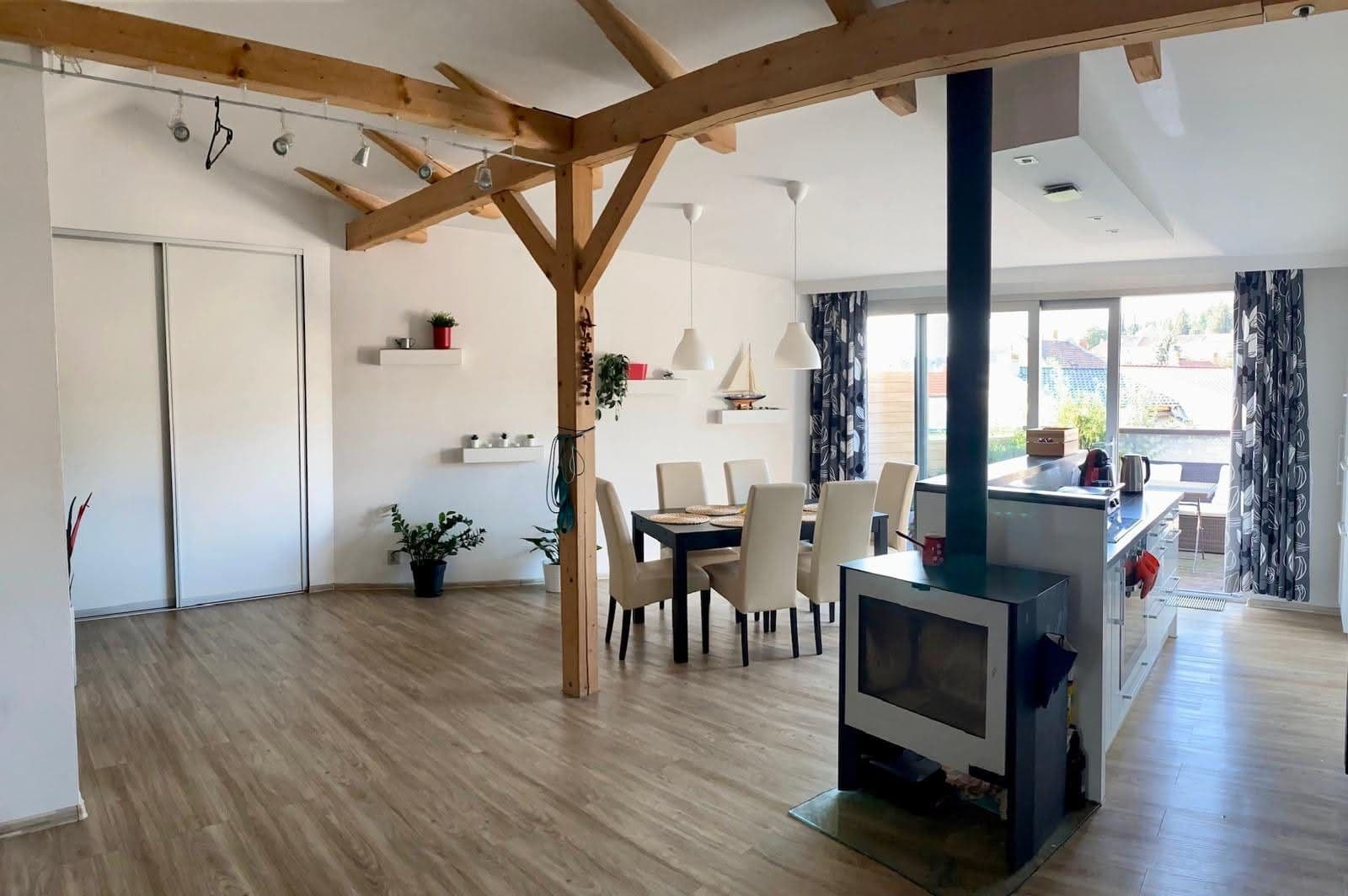 Prenájom bytu 3-izbový 88 m², Líšeňská, Brno, Jihomoravský kraj Prenájom bytu 3-izbový 88 m², Líšeňská, Brno, Jihomoravský kraj