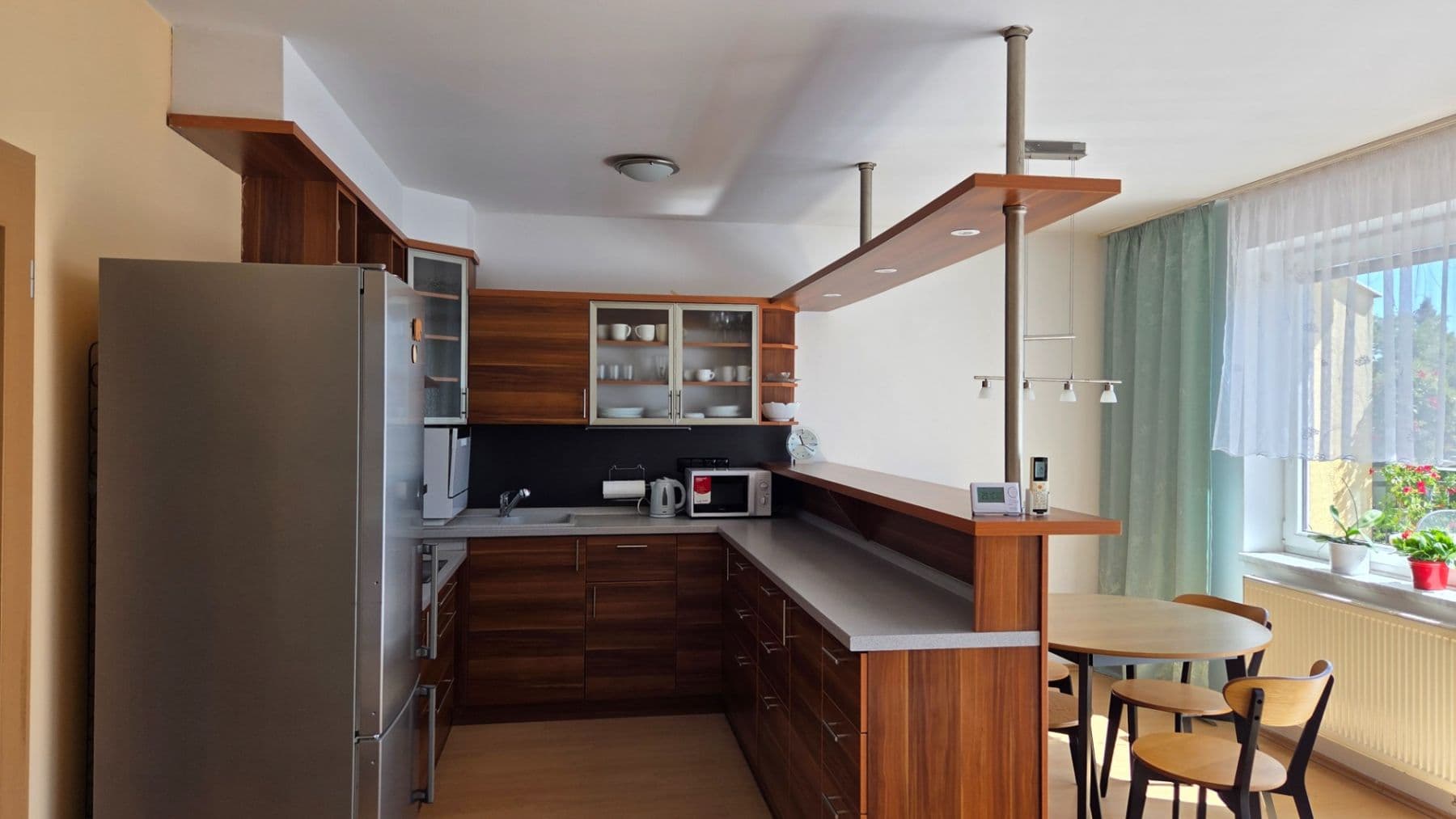 Prenájom bytu 3-izbový 79 m², Račiněveská, Praha, Praha Prenájom bytu 3-izbový 79 m², Račiněveská, Praha, Praha