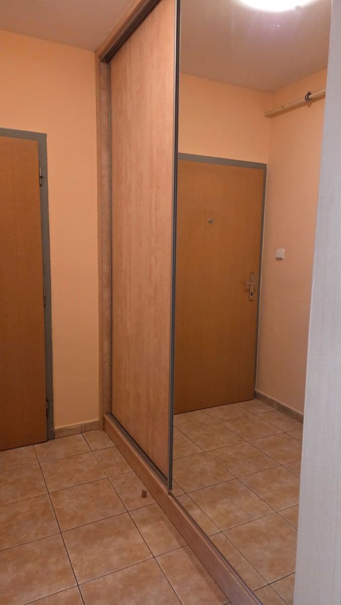 Prenájom bytu 3-izbový 79 m², Račiněveská, Praha, Praha Prenájom bytu 3-izbový 79 m², Račiněveská, Praha, Praha