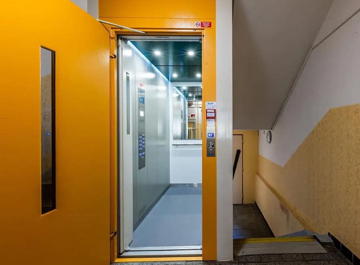 Prenájom bytu 1-izbový 20 m², Popelnicová, Plzeň, Plzeňský kraj Prenájom bytu 1-izbový 20 m², Popelnicová, Plzeň, Plzeňský kraj