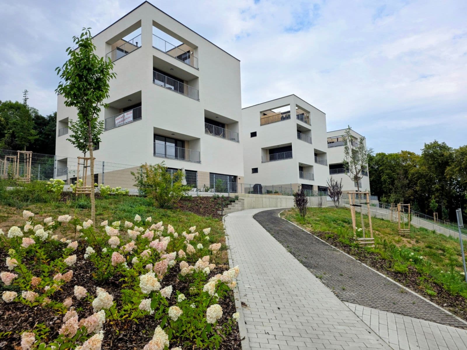 Prenájom bytu 2-izbový 57 m², Pod Krocínkou, Praha, Praha Prenájom bytu 2-izbový 57 m², Pod Krocínkou, Praha, Praha