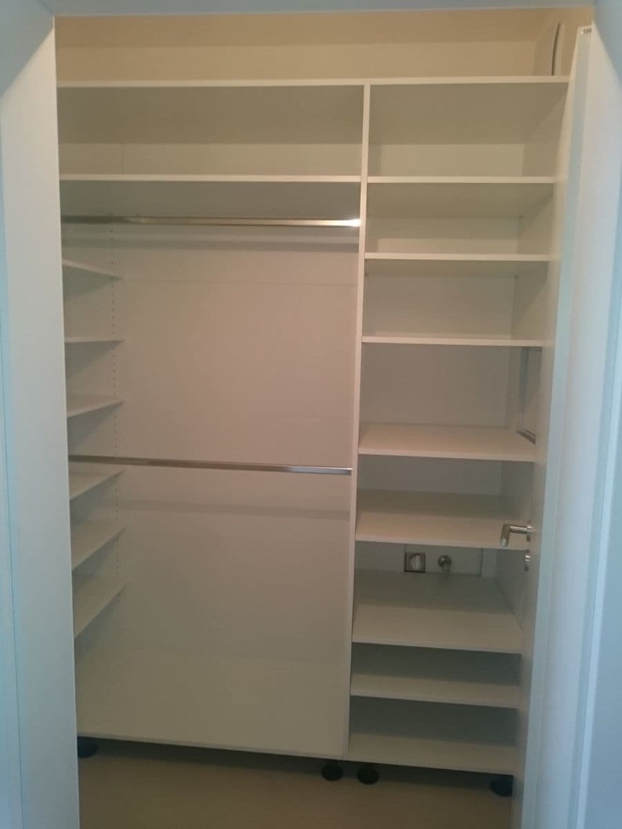 Prenájom bytu 3-izbový 80 m², Hlučkova, Praha, Praha Prenájom bytu 3-izbový 80 m², Hlučkova, Praha, Praha