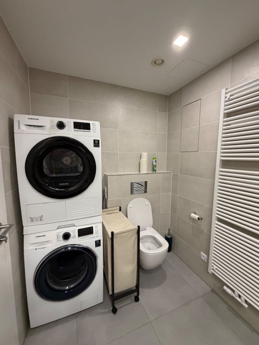 Prenájom bytu 2-izbový 57 m², Na Sypkém, Praha, Praha Prenájom bytu 2-izbový 57 m², Na Sypkém, Praha, Praha
