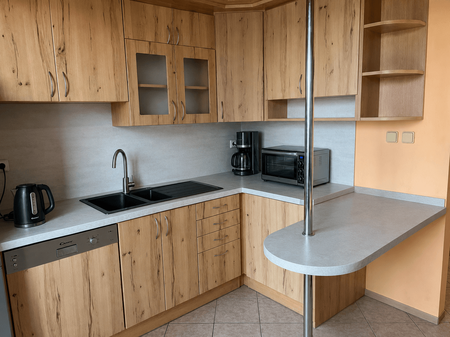 Prenájom bytu 3-izbový 101 m², Masarykova, Roztoky, Středočeský kraj Prenájom bytu 3-izbový 101 m², Masarykova, Roztoky, Středočeský kraj