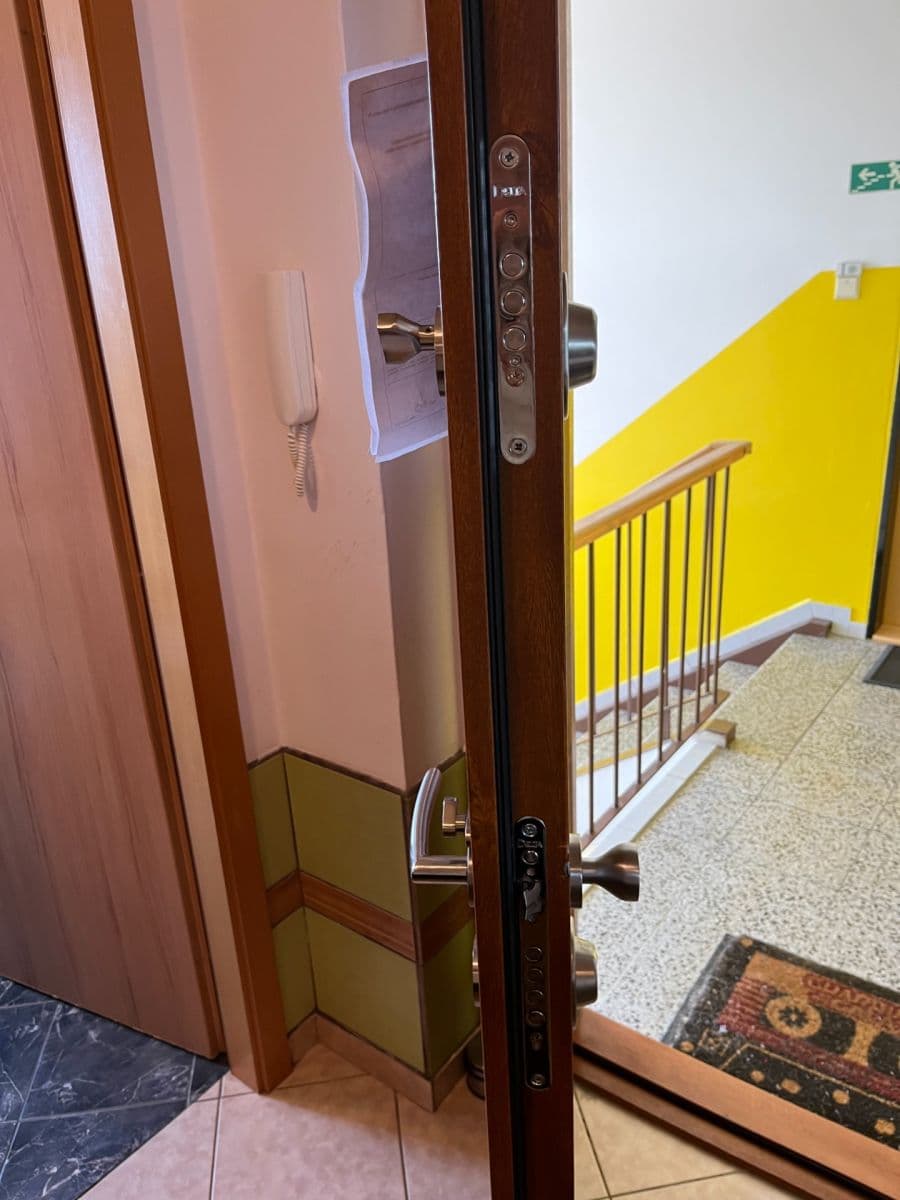 Prenájom bytu 3-izbový 101 m², Masarykova, Roztoky, Středočeský kraj Prenájom bytu 3-izbový 101 m², Masarykova, Roztoky, Středočeský kraj