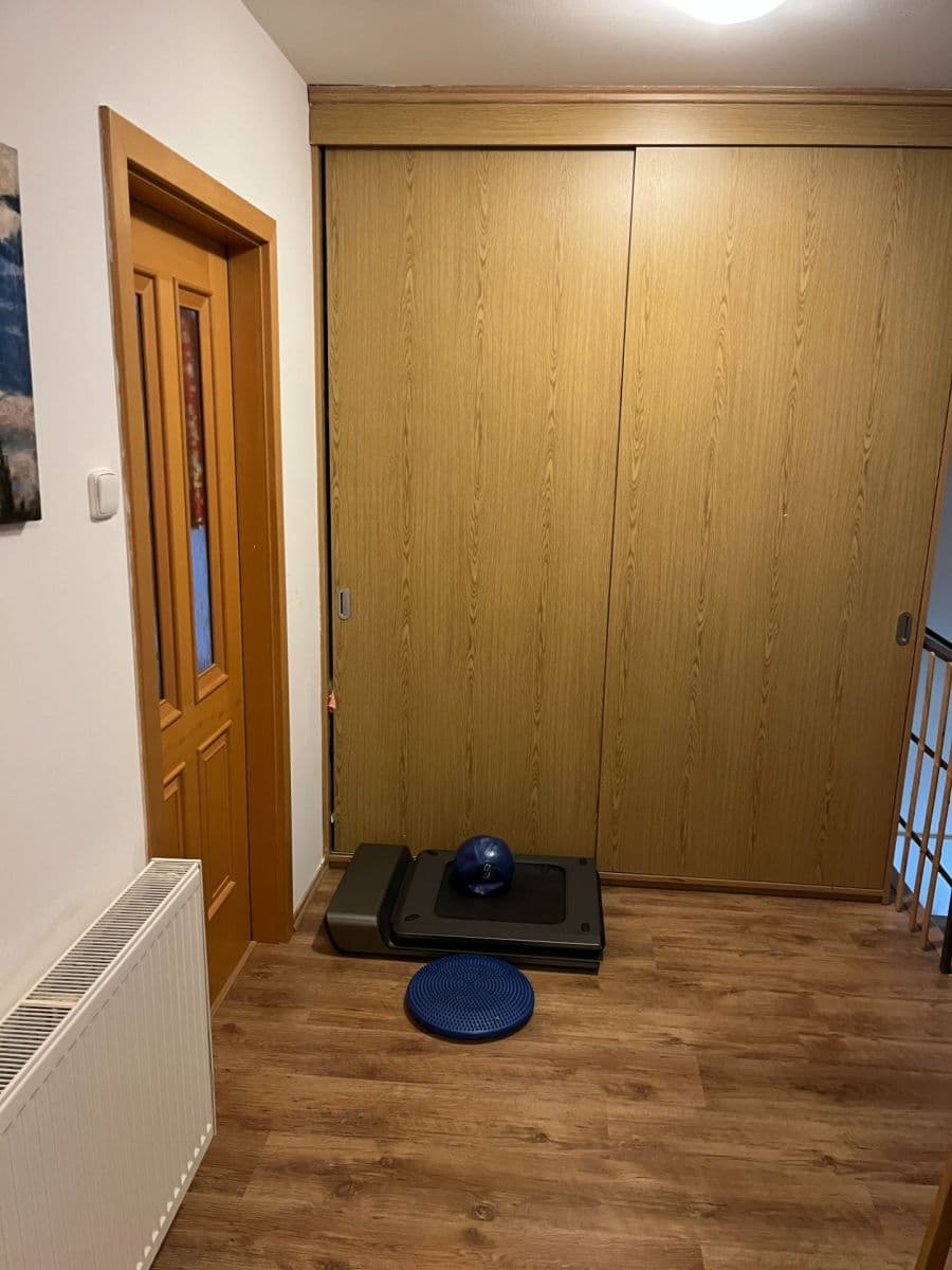 Prenájom bytu 3-izbový 101 m², Masarykova, Roztoky, Středočeský kraj Prenájom bytu 3-izbový 101 m², Masarykova, Roztoky, Středočeský kraj