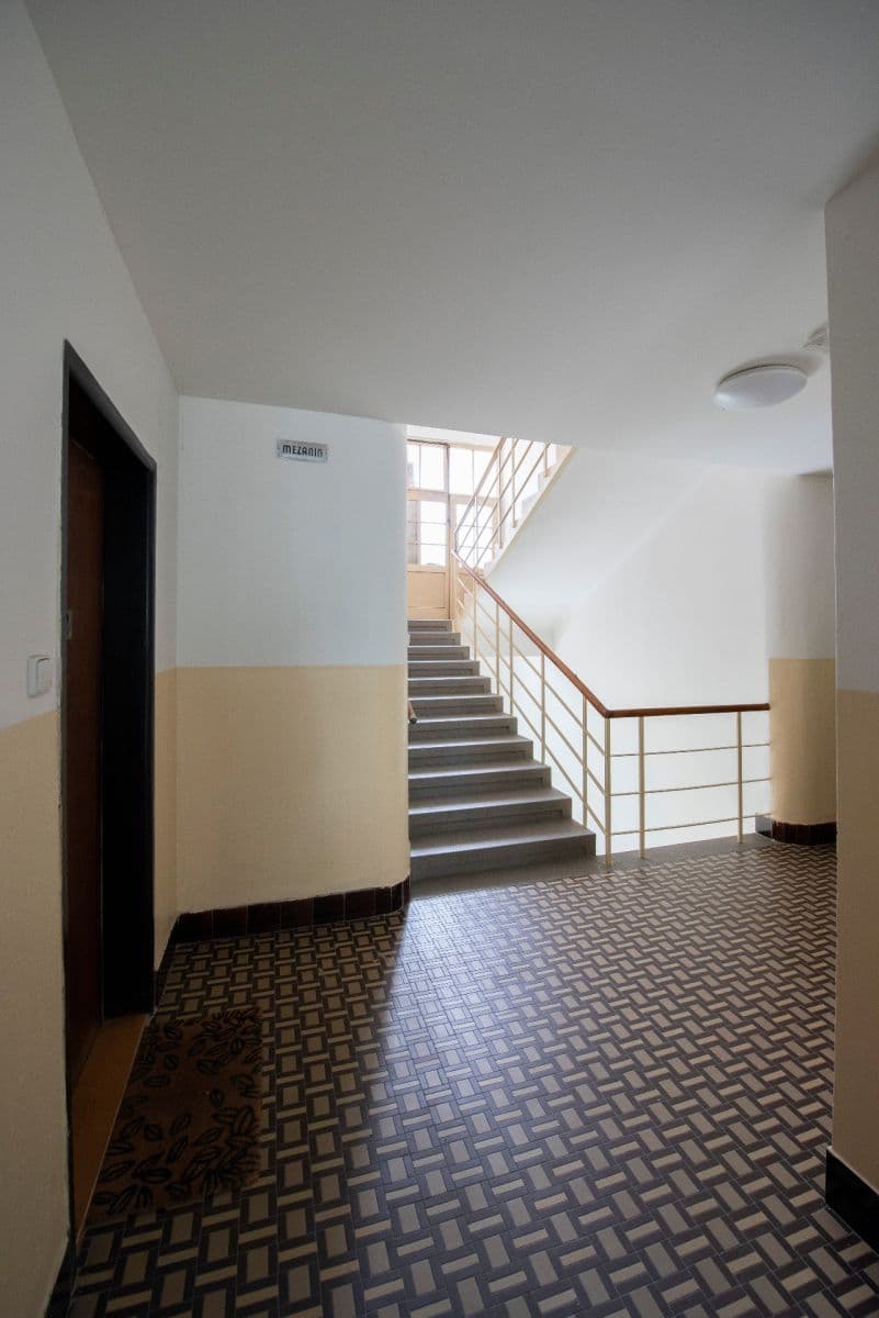 Prenájom bytu 1-izbový 30 m², Zemědělská, Praha, Praha Prenájom bytu 1-izbový 30 m², Zemědělská, Praha, Praha