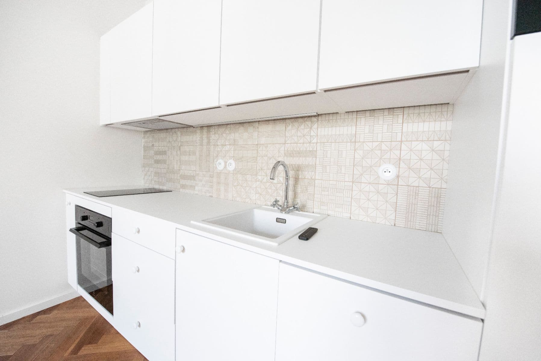 Prenájom bytu 1-izbový 30 m², Zemědělská, Praha, Praha Prenájom bytu 1-izbový 30 m², Zemědělská, Praha, Praha