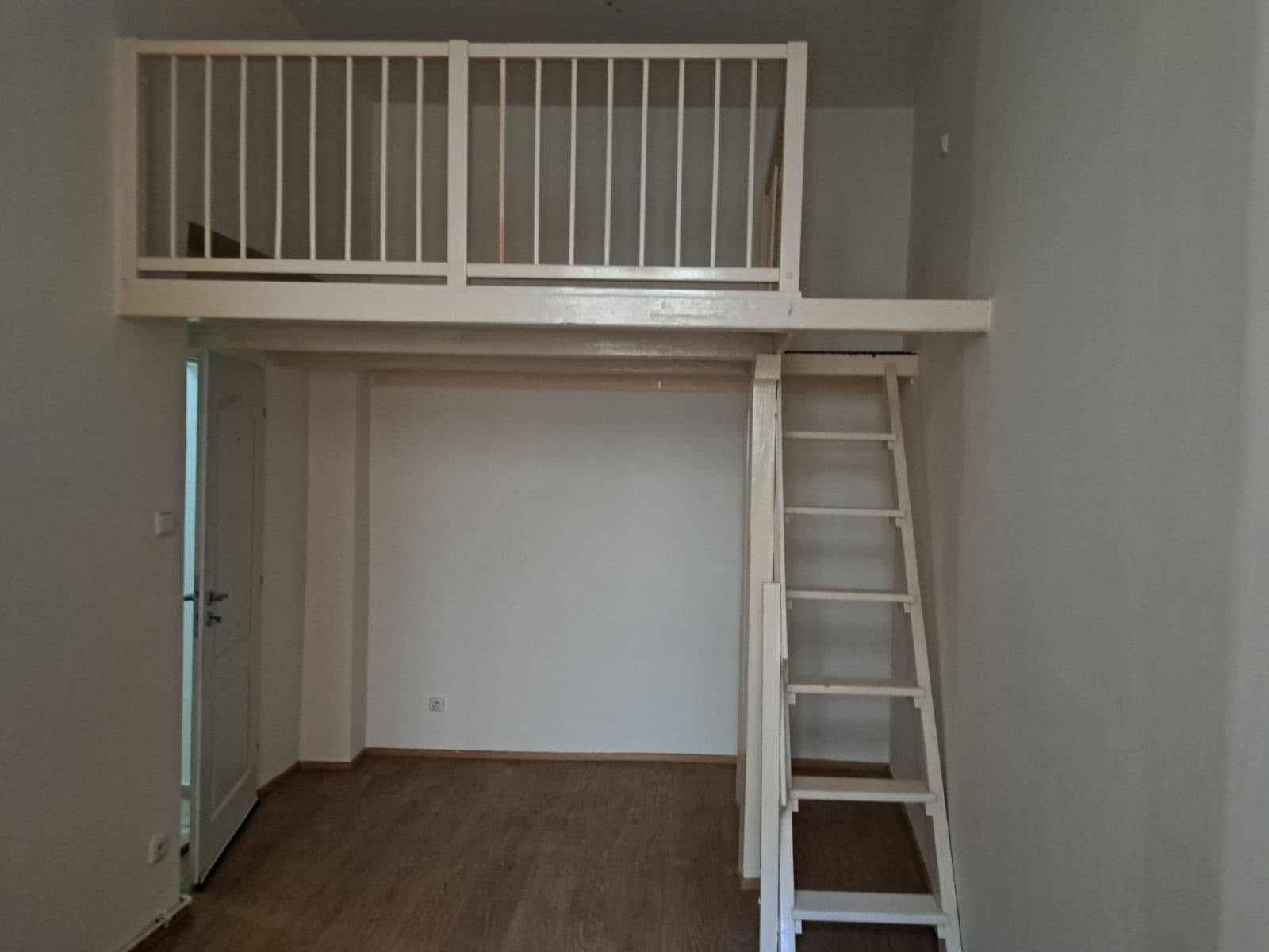 Prenájom bytu 2-izbový 74 m², Těšnov, Praha, Praha Prenájom bytu 2-izbový 74 m², Těšnov, Praha, Praha