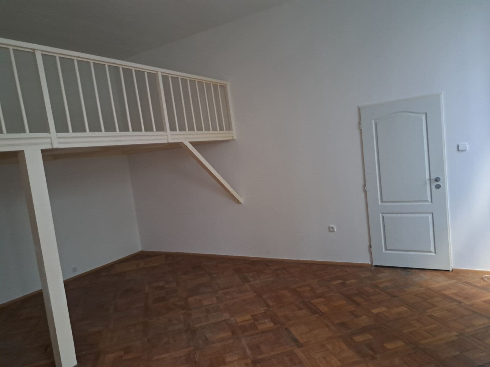 Prenájom bytu 2-izbový 74 m², Těšnov, Praha, Praha Prenájom bytu 2-izbový 74 m², Těšnov, Praha, Praha