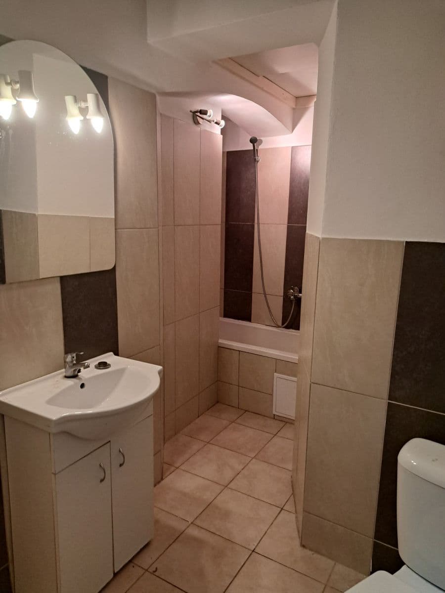 Prenájom bytu 2-izbový 74 m², Těšnov, Praha, Praha Prenájom bytu 2-izbový 74 m², Těšnov, Praha, Praha