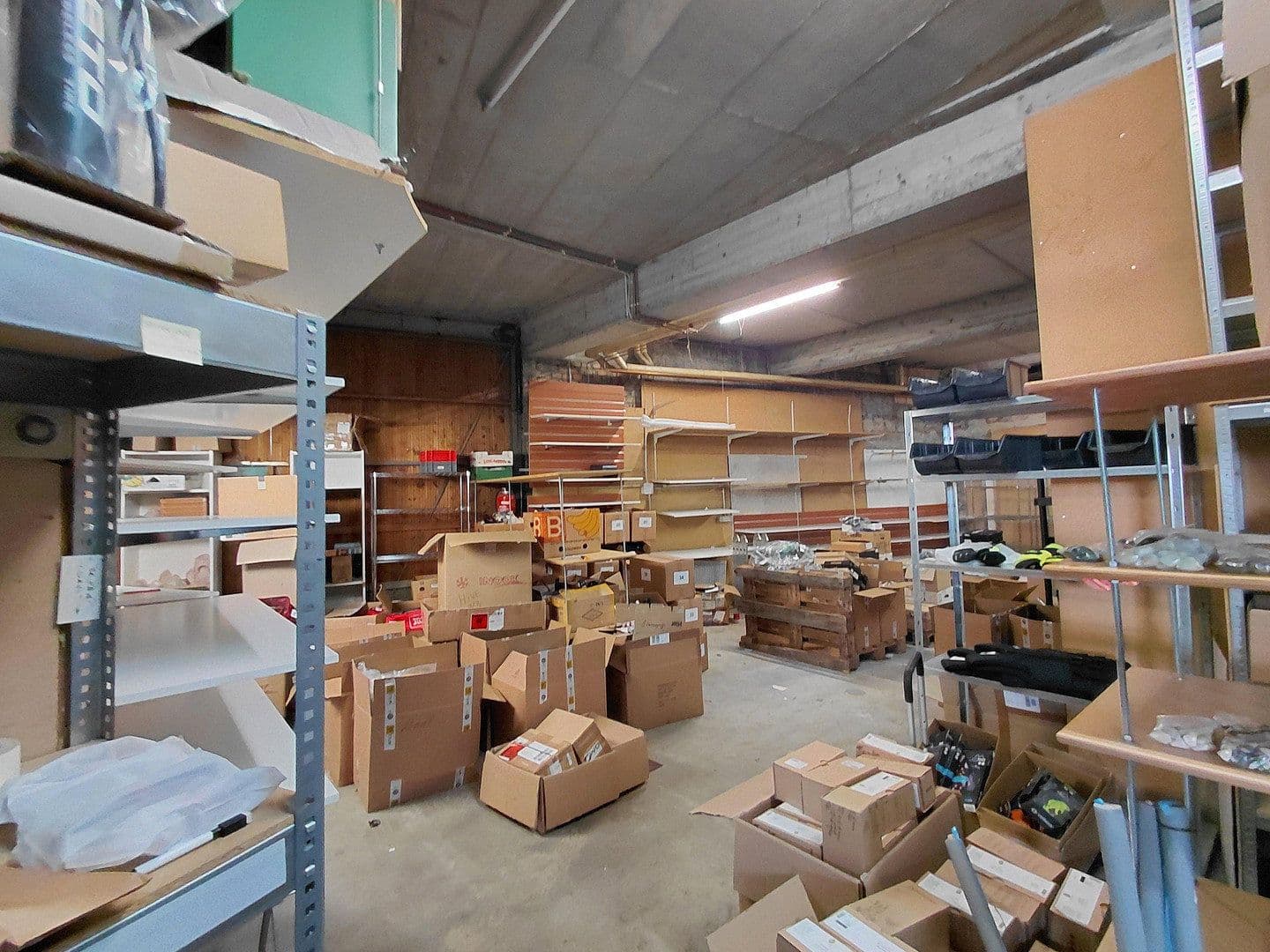 Prenájom nebytového priestoru 500 m², Burachstr. 3, Weingarten, Bádensko-Wurttembersko Prenájom nebytového priestoru 500 m², Burachstr. 3, Weingarten, Bádensko-Wurttembersko