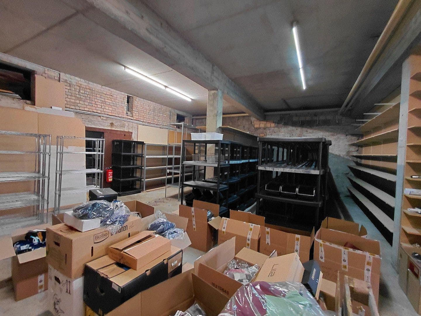 Prenájom nebytového priestoru 500 m², Burachstr. 3, Weingarten, Bádensko-Wurttembersko Prenájom nebytového priestoru 500 m², Burachstr. 3, Weingarten, Bádensko-Wurttembersko