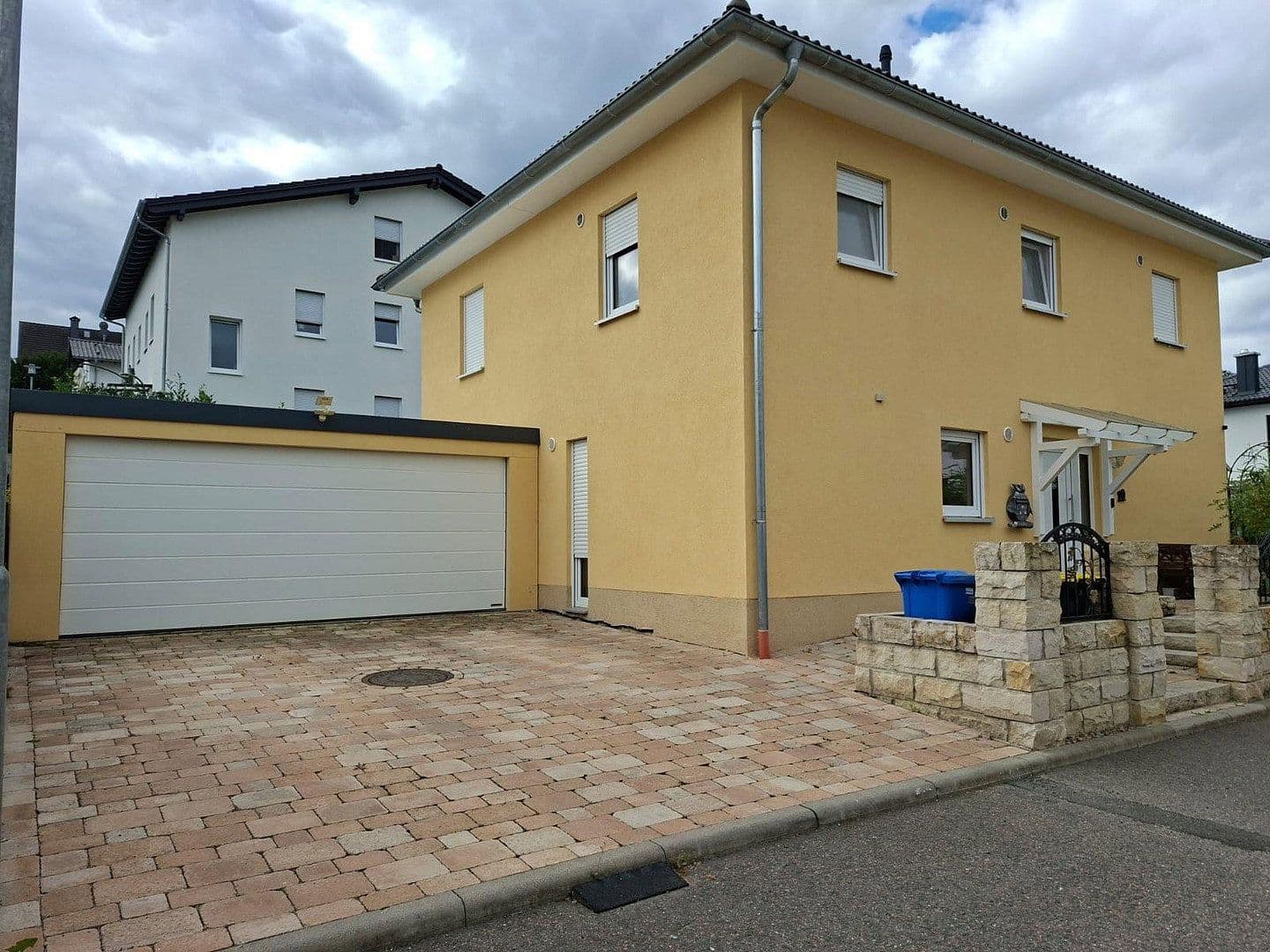 Predaj domu 150 m², pozemok 568 m², Bad Schwalbach, Hesensko Predaj domu 150 m², pozemok 568 m², Bad Schwalbach, Hesensko