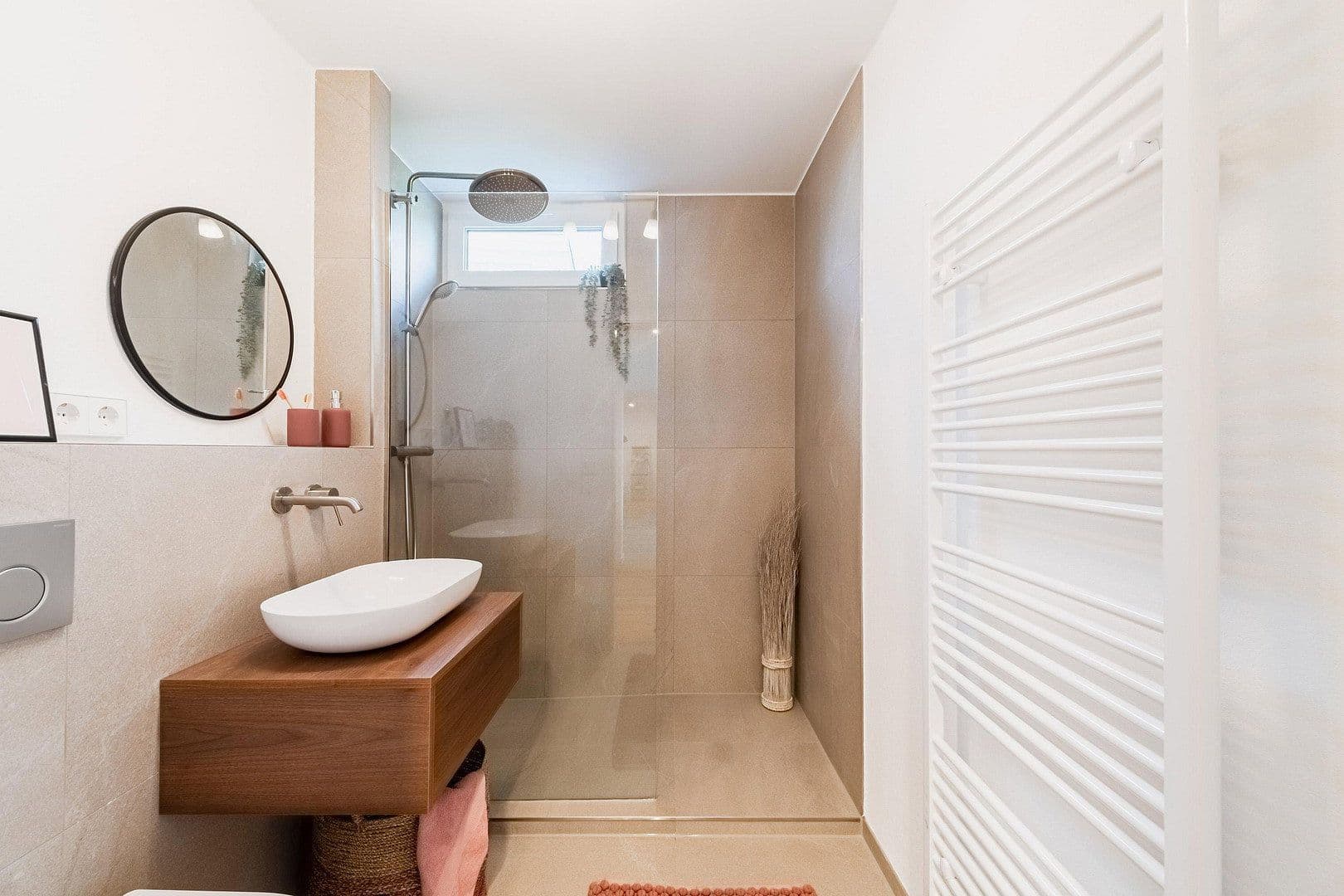 Prenájom bytu 2-izbový 69 m², Stuttgart, Bádensko-Wurttembersko Prenájom bytu 2-izbový 69 m², Stuttgart, Bádensko-Wurttembersko