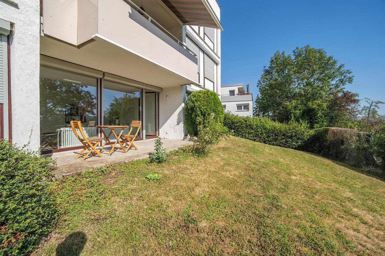 Prenájom bytu 2-izbový 69 m², Stuttgart, Bádensko-Wurttembersko Prenájom bytu 2-izbový 69 m², Stuttgart, Bádensko-Wurttembersko