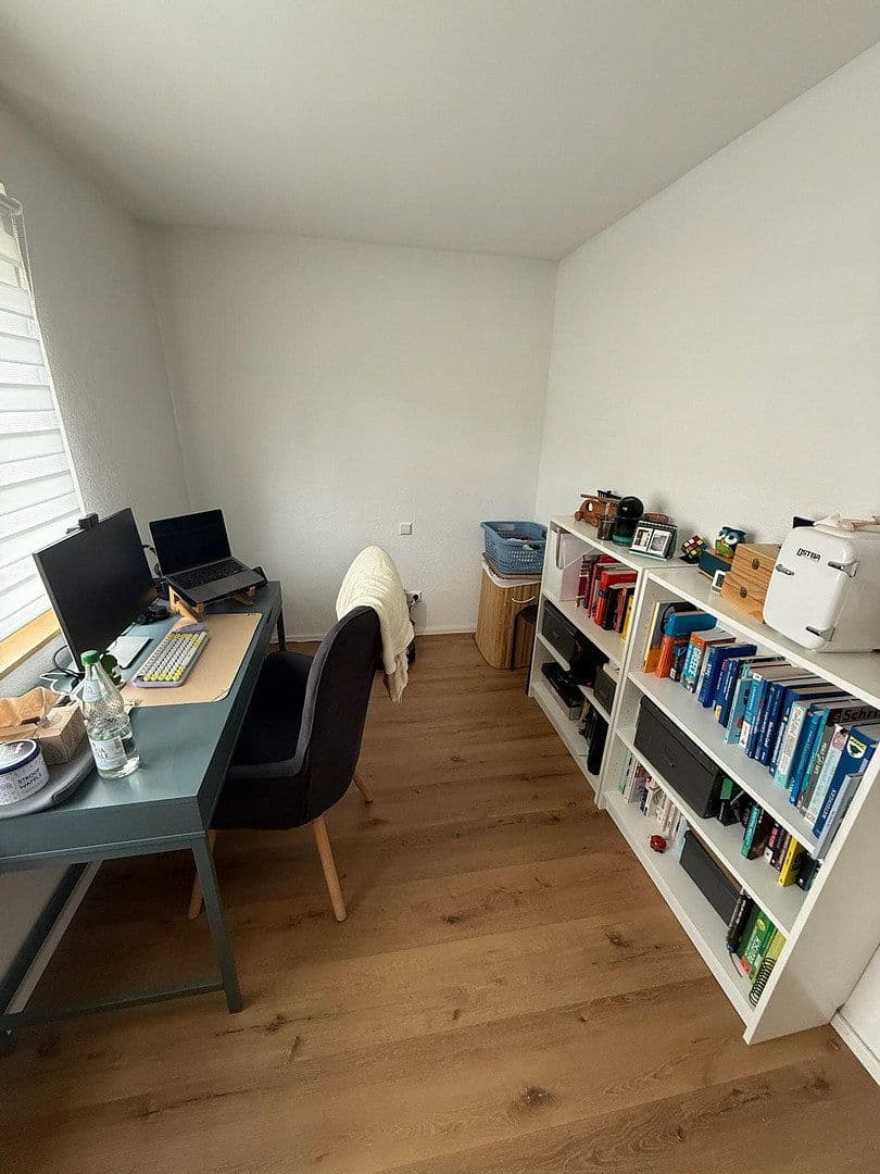 Prenájom bytu 4-izbový 103 m², Schwäbisch Gmünd, Bádensko-Wurttembersko Prenájom bytu 4-izbový 103 m², Schwäbisch Gmünd, Bádensko-Wurttembersko