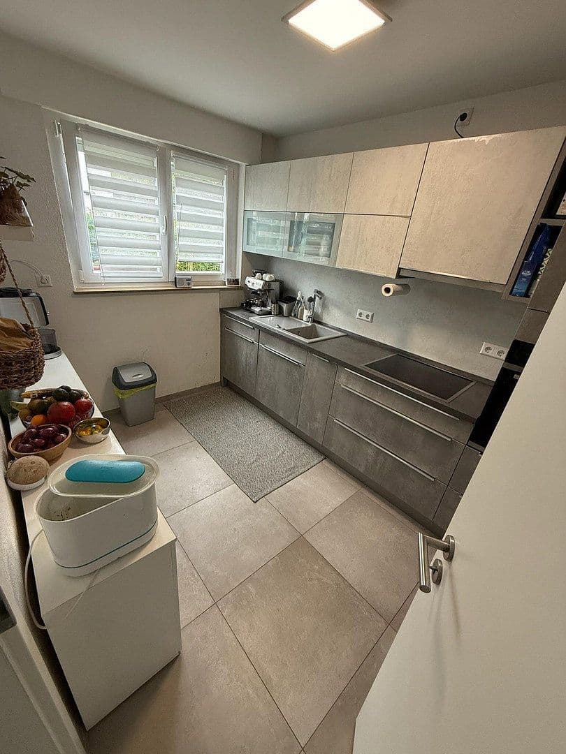Prenájom bytu 4-izbový 103 m², Schwäbisch Gmünd, Bádensko-Wurttembersko Prenájom bytu 4-izbový 103 m², Schwäbisch Gmünd, Bádensko-Wurttembersko