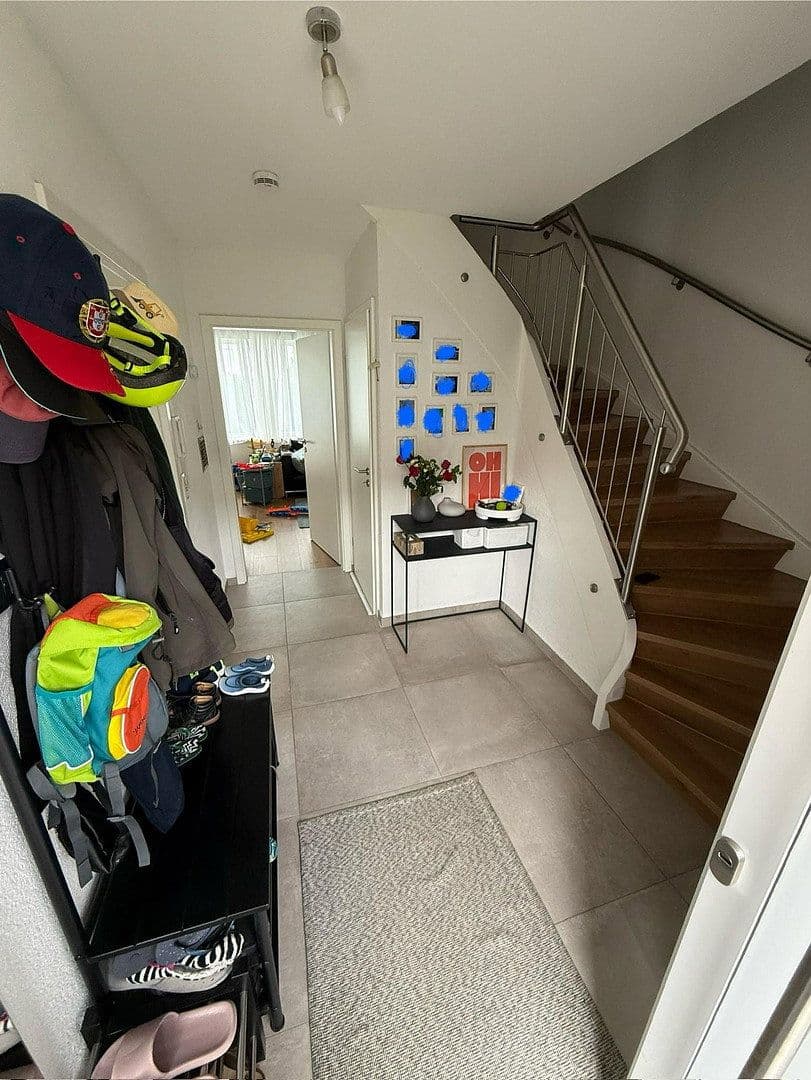 Prenájom bytu 4-izbový 103 m², Schwäbisch Gmünd, Bádensko-Wurttembersko Prenájom bytu 4-izbový 103 m², Schwäbisch Gmünd, Bádensko-Wurttembersko
