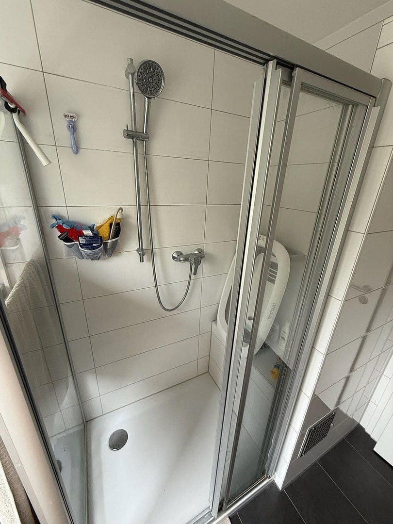 Prenájom bytu 4-izbový 103 m², Schwäbisch Gmünd, Bádensko-Wurttembersko Prenájom bytu 4-izbový 103 m², Schwäbisch Gmünd, Bádensko-Wurttembersko