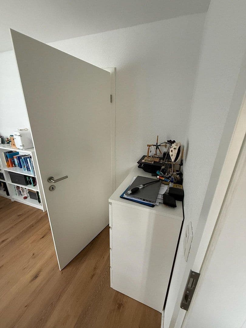 Prenájom bytu 4-izbový 103 m², Schwäbisch Gmünd, Bádensko-Wurttembersko Prenájom bytu 4-izbový 103 m², Schwäbisch Gmünd, Bádensko-Wurttembersko